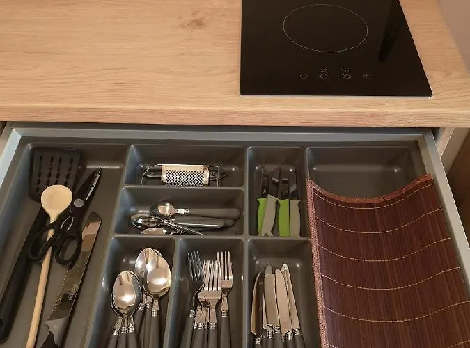 Modern Flat, Wifi, Central, Calm, Clean